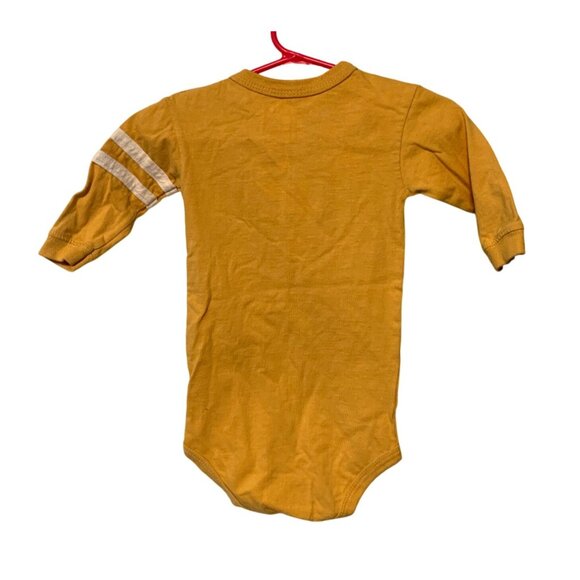 College Kids Infant Baby Size 6 Months Long Sleeve Iowa Hawkeyes 1 piece bodysui - Picture 4 of 4